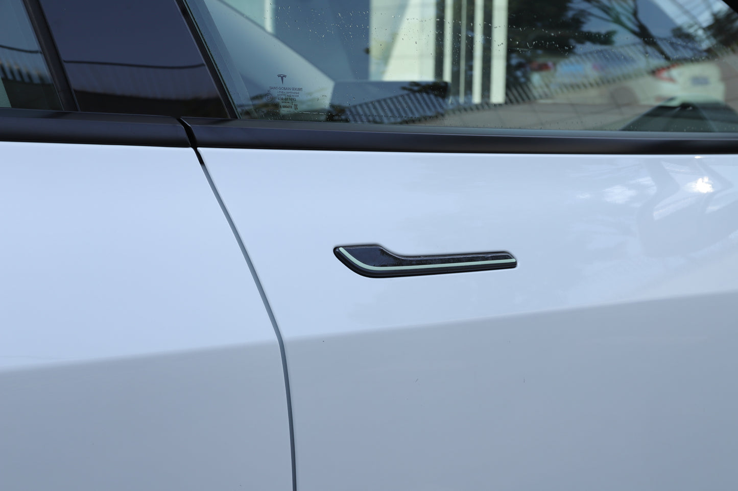 Naklejki na klamki Elvix do Tesli Model 3/Y (świecąca czerń)