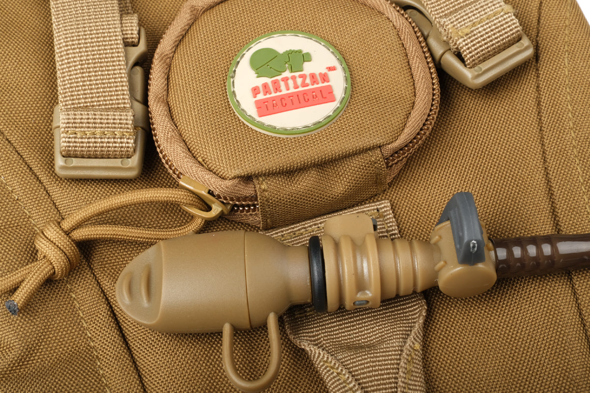 Plecak z buksem na wodę (Camel Bag) Partizan Tactical BPW2-2.5L Coyote