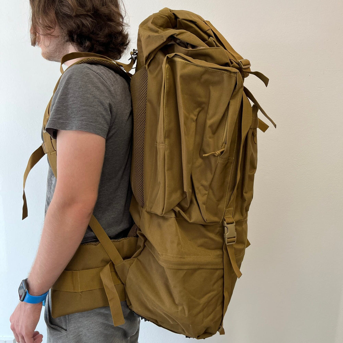 Duży plecak taktyczny 100 L (BPT10-100) Coyote